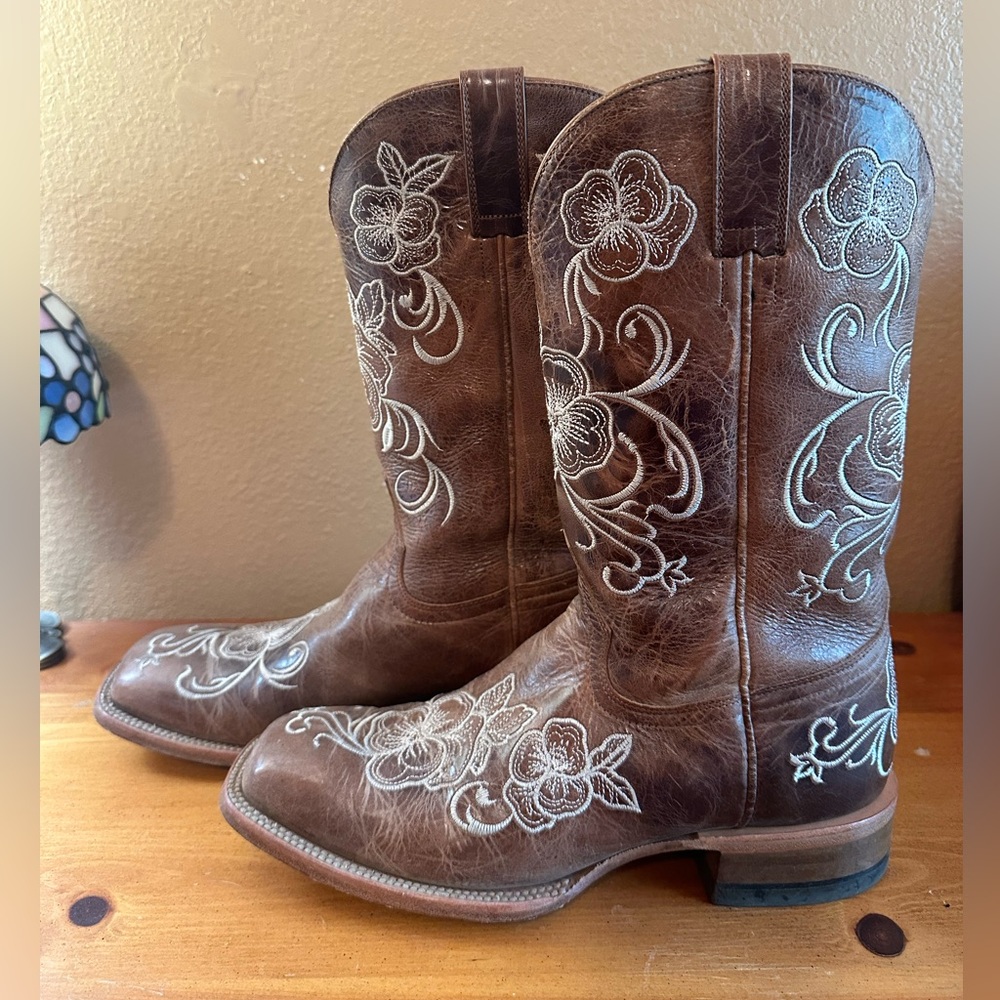 Shyanne Leather Cowboy Boots